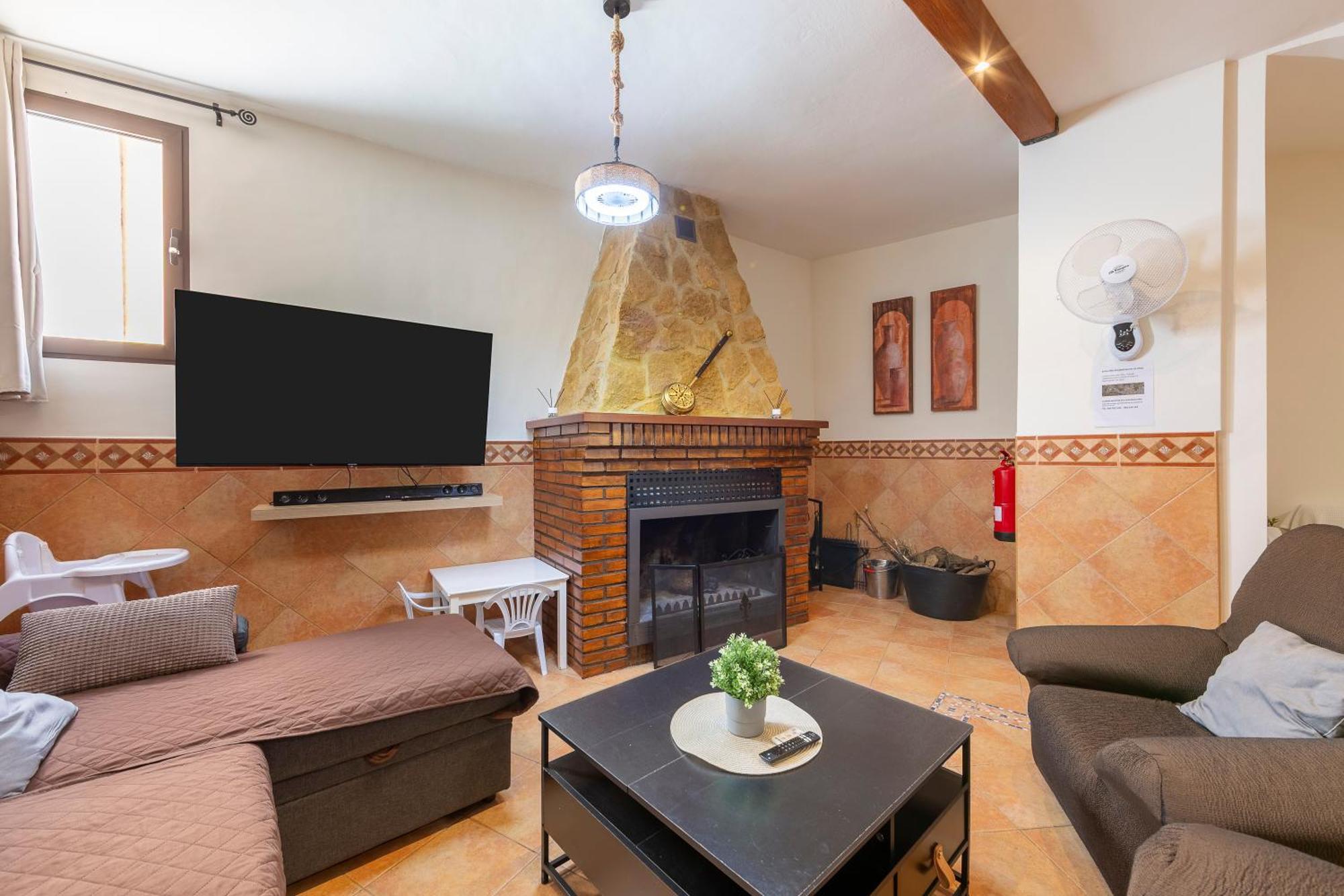 La Casa De La Buhardilla Villa Fondón Kültér fotó